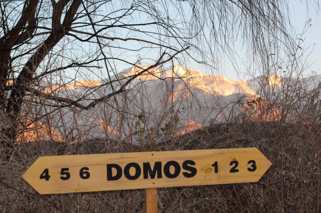 Domos อุสปายาตา ภายนอก รูปภาพ